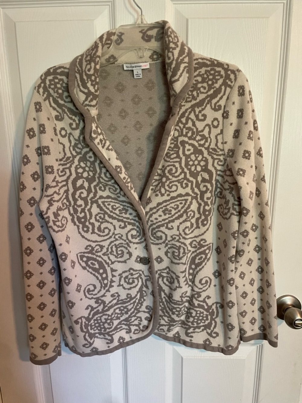 Isaac Mizrahi Cream and Taupe Patterned Shawl Collar Cardigan